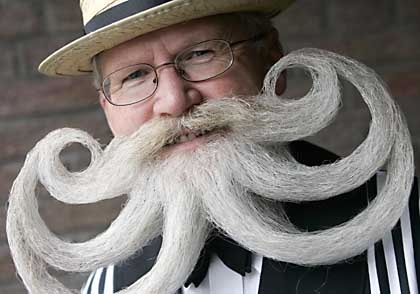 [mustache_championship_02[4].jpg]